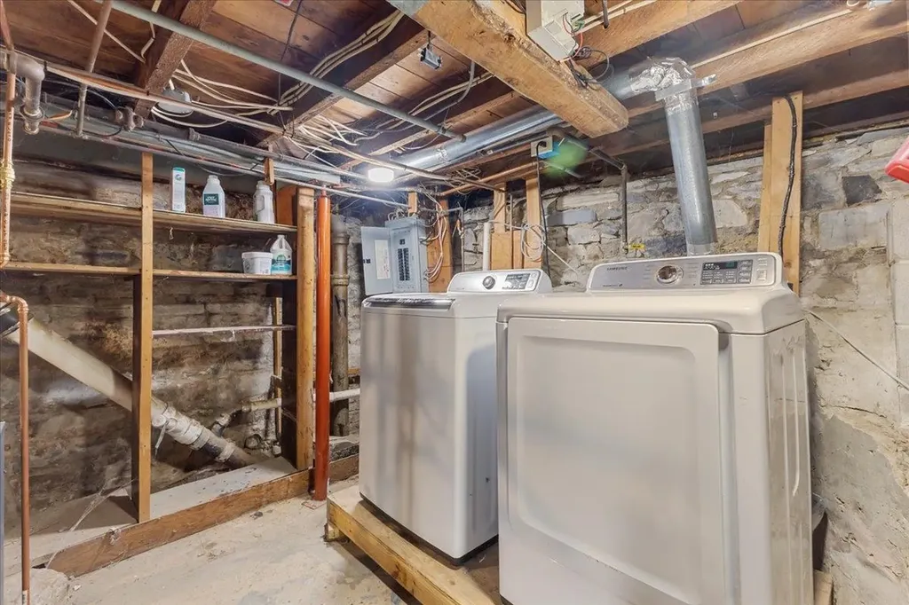 42-44 Oak Street Burlington VT 05401