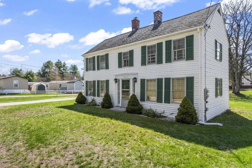 393 Wadleigh Falls Road Newmarket NH 03857