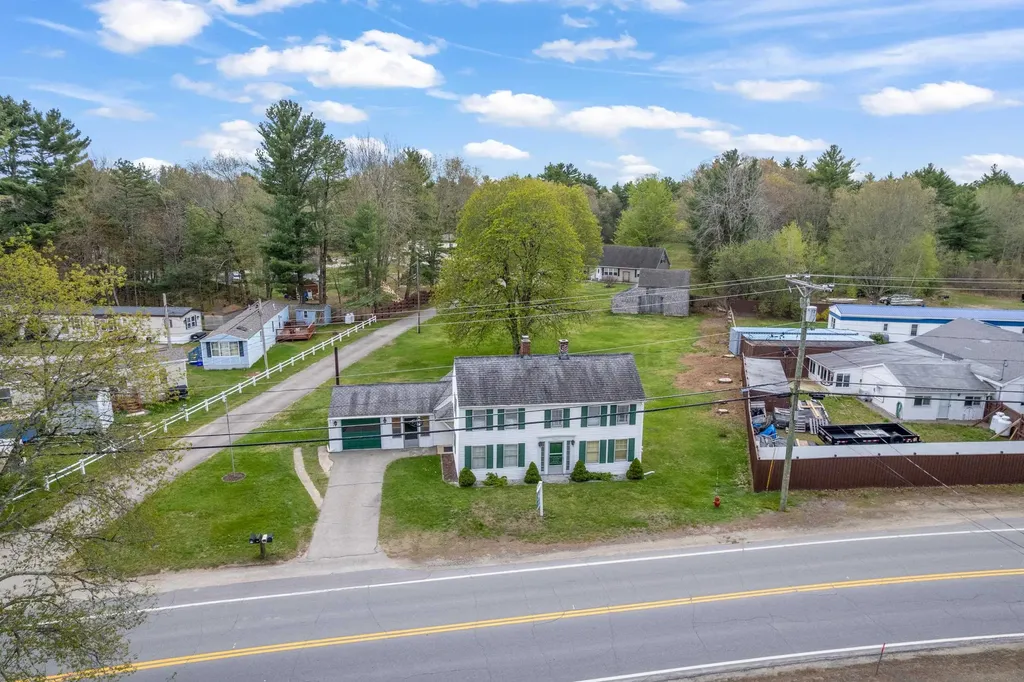 393 Wadleigh Falls Road Newmarket NH 03857