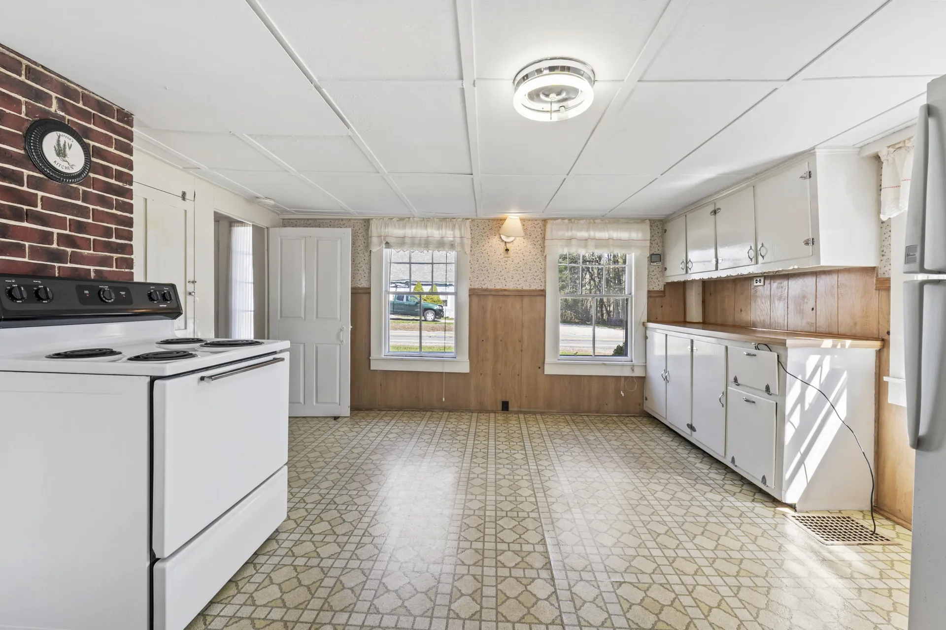 393 Wadleigh Falls Road Newmarket NH 03857