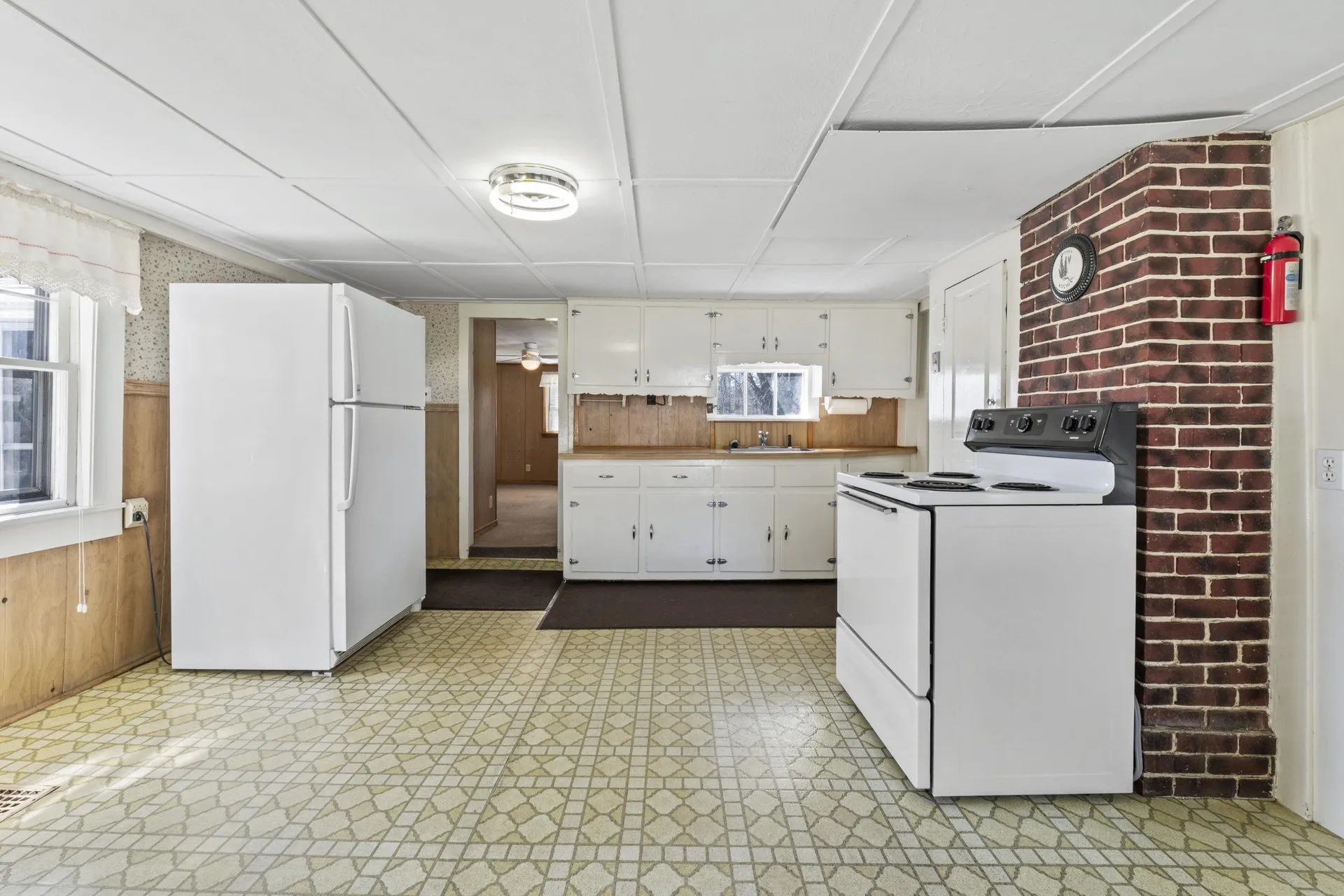 393 Wadleigh Falls Road Newmarket NH 03857