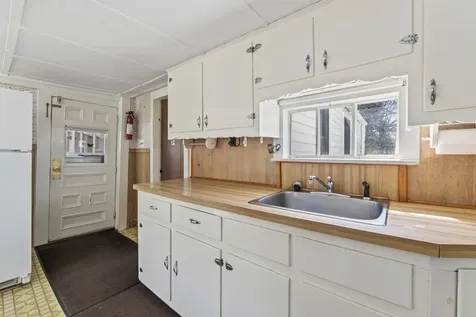 393 Wadleigh Falls Road Newmarket NH 03857
