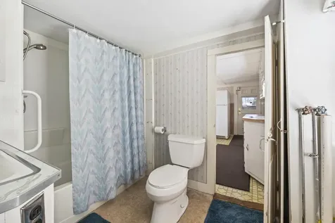 393 Wadleigh Falls Road Newmarket NH 03857