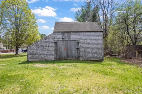 393 Wadleigh Falls Road Newmarket NH 03857