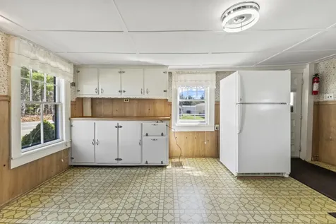 393 Wadleigh Falls Road Newmarket NH 03857