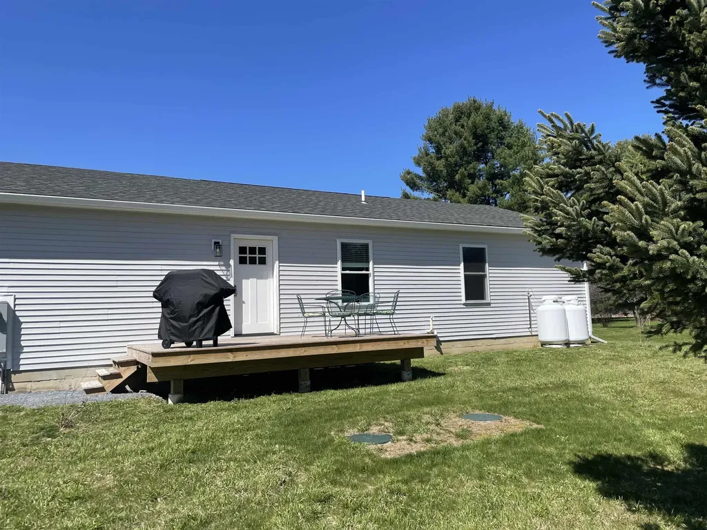 47 Little Brook Lane Bristol VT 05443
