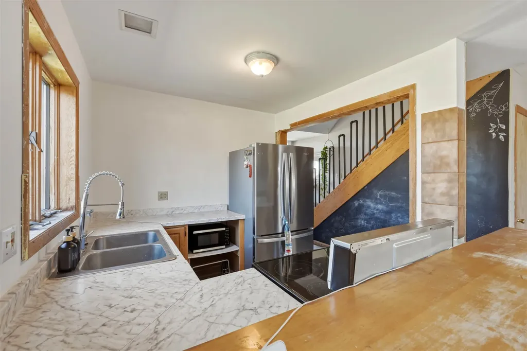 256 Hathaway Point Road St. Albans City VT 05478