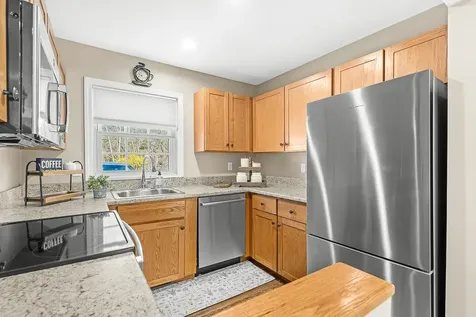 9 Village Falls Way Merrimack NH 03054