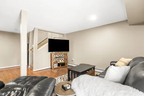 9 Village Falls Way Merrimack NH 03054