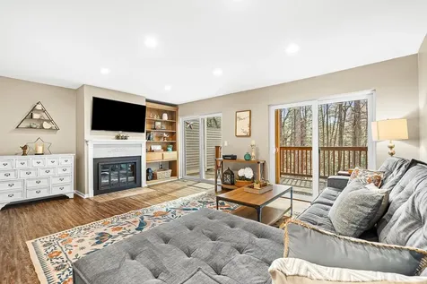 9 Village Falls Way Merrimack NH 03054