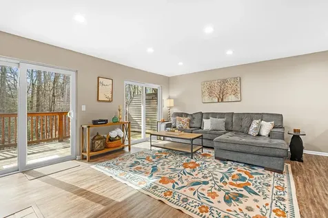 9 Village Falls Way Merrimack NH 03054