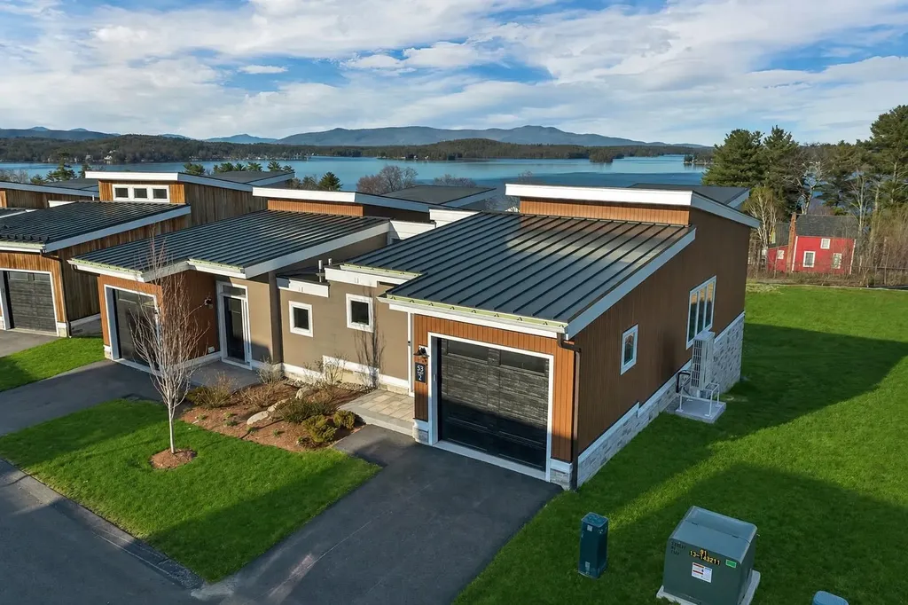 53 Broadview Drive Laconia NH 03246
