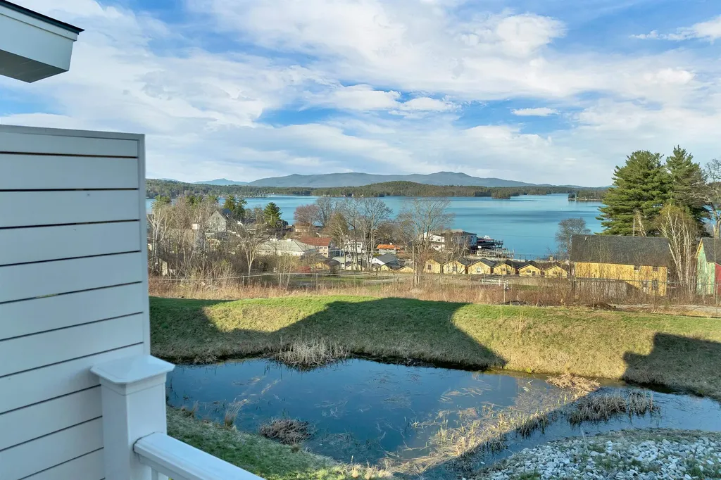 53 Broadview Drive Laconia NH 03246