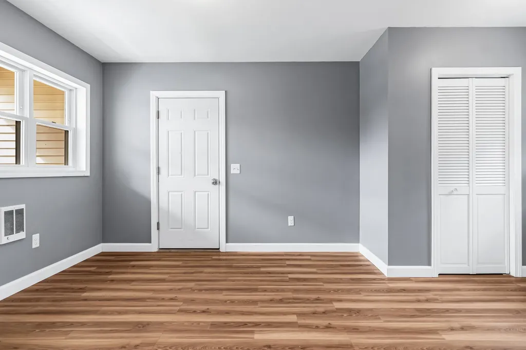149 Barretts Hill Road Hudson NH 03051