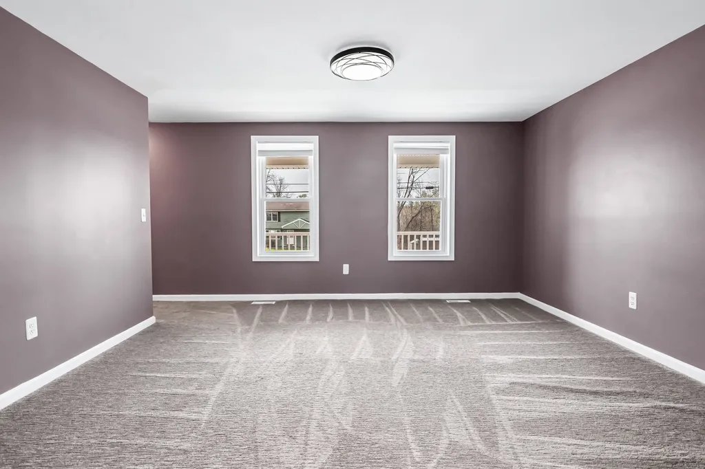 149 Barretts Hill Road Hudson NH 03051