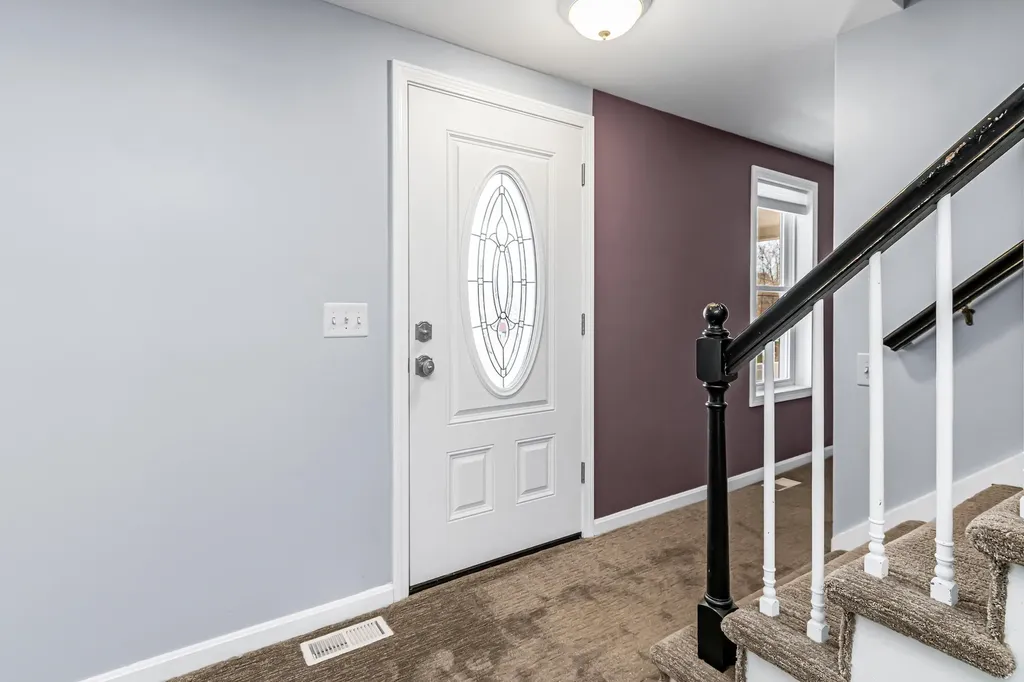 149 Barretts Hill Road Hudson NH 03051