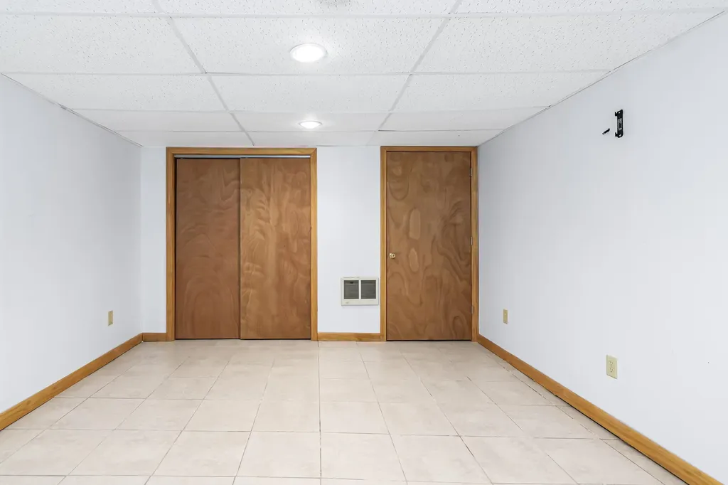 149 Barretts Hill Road Hudson NH 03051