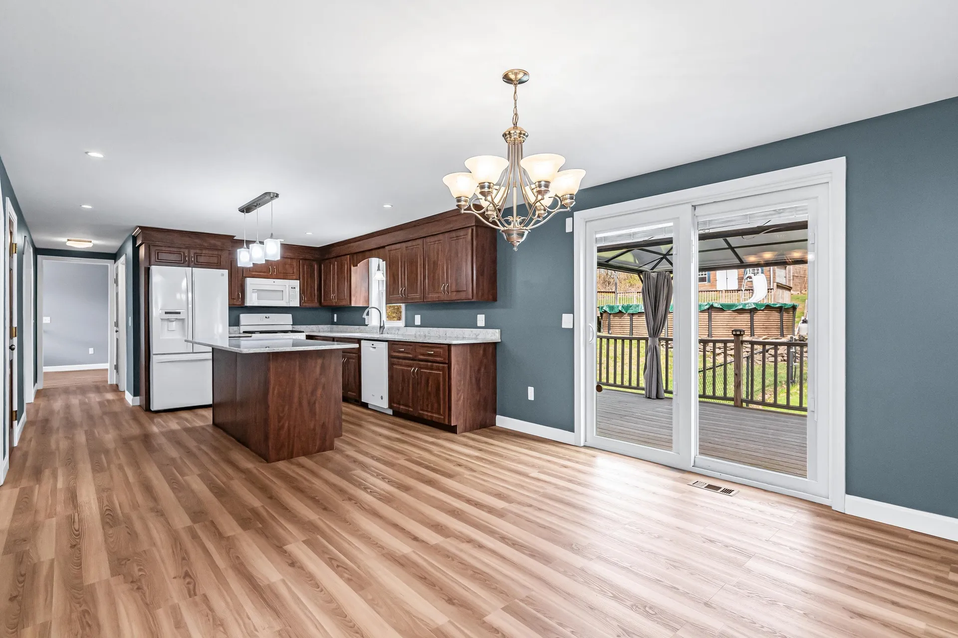 149 Barretts Hill Road Hudson NH 03051