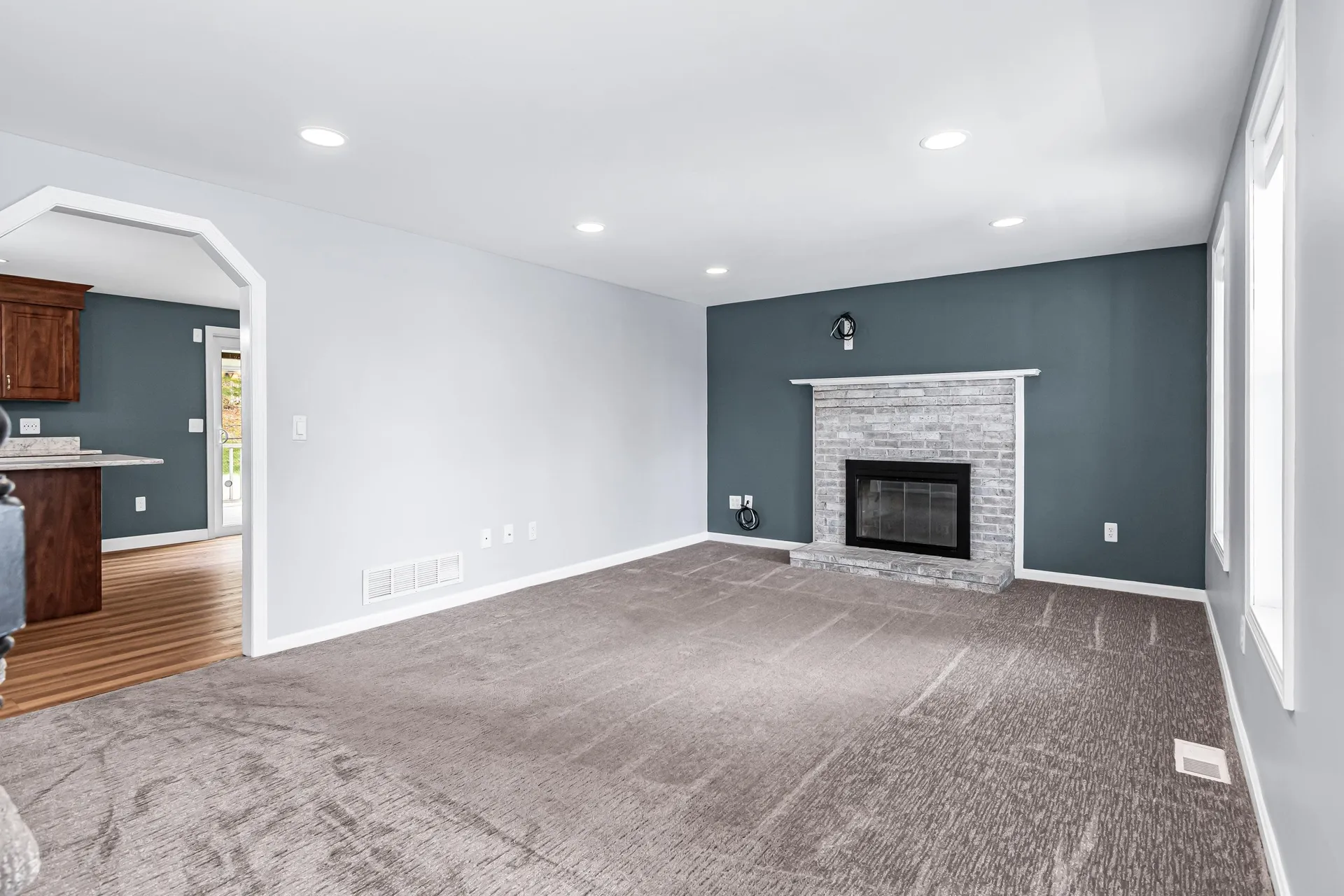 149 Barretts Hill Road Hudson NH 03051