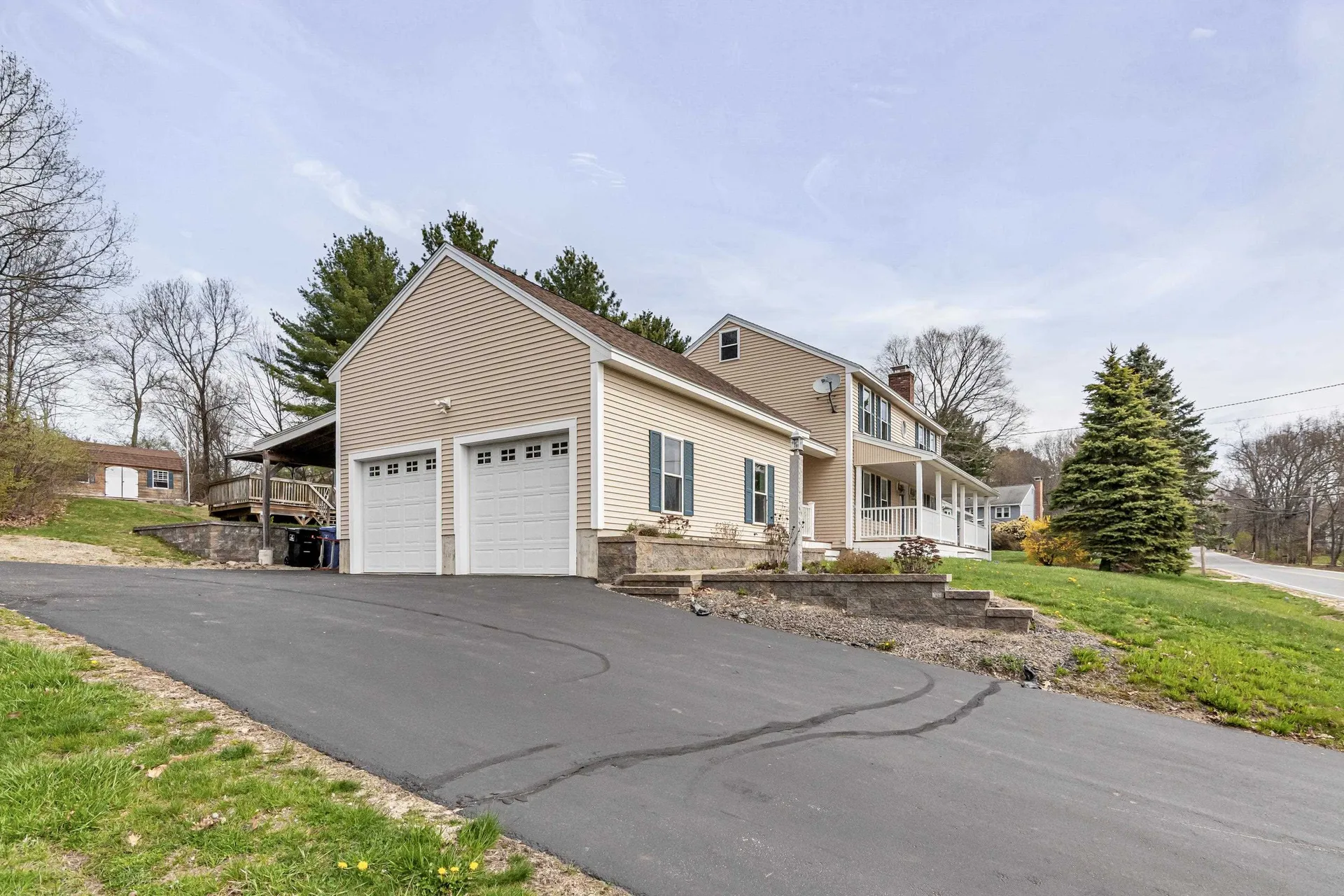 149 Barretts Hill Road Hudson NH 03051
