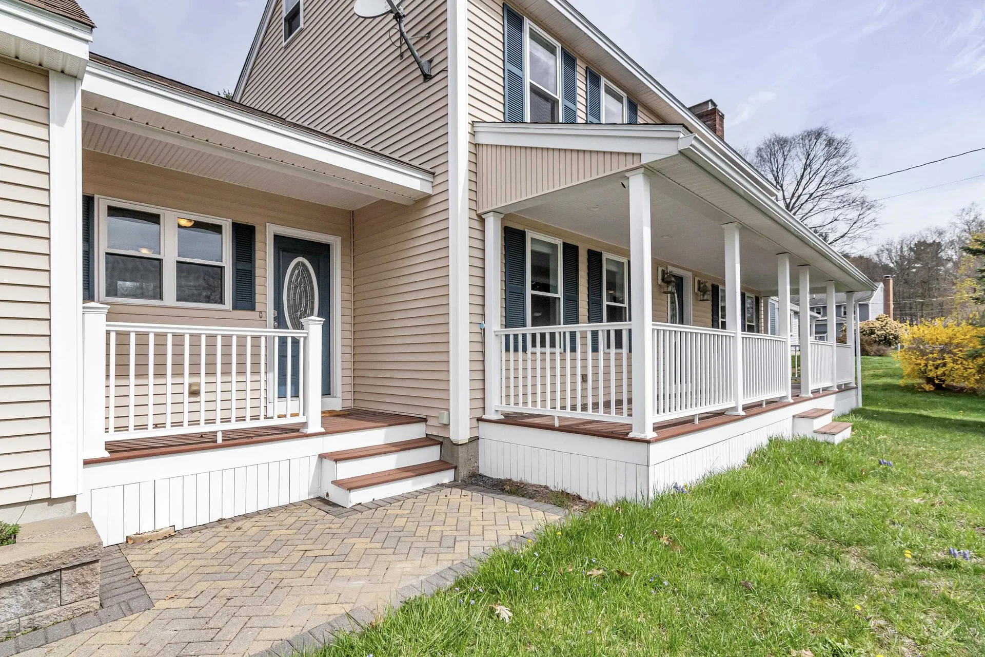 149 Barretts Hill Road Hudson NH 03051