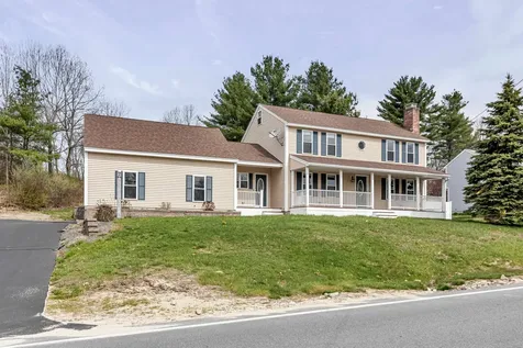 149 Barretts Hill Road Hudson NH 03051