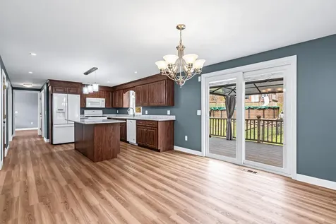 149 Barretts Hill Road Hudson NH 03051