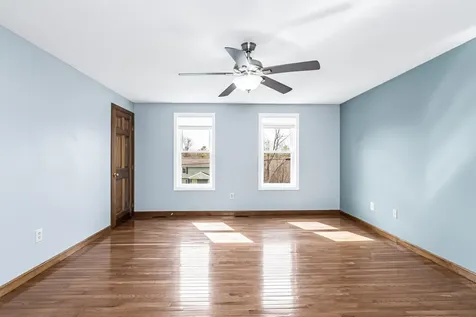 149 Barretts Hill Road Hudson NH 03051