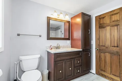 149 Barretts Hill Road Hudson NH 03051