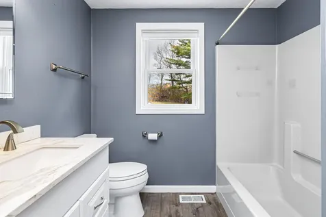149 Barretts Hill Road Hudson NH 03051