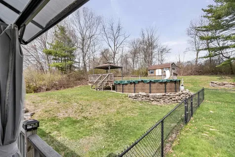 149 Barretts Hill Road Hudson NH 03051
