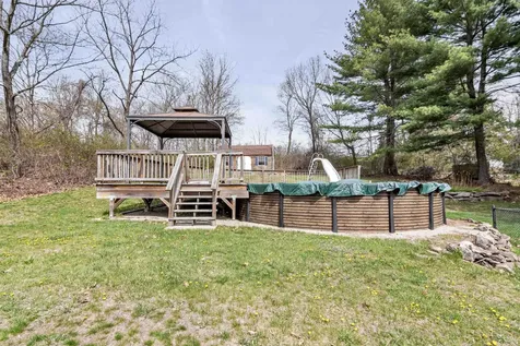 149 Barretts Hill Road Hudson NH 03051