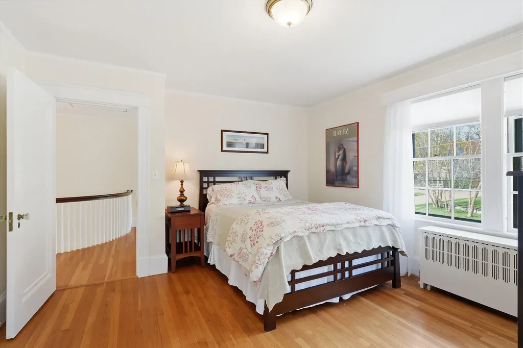 37 Chester Street Nashua NH 03064