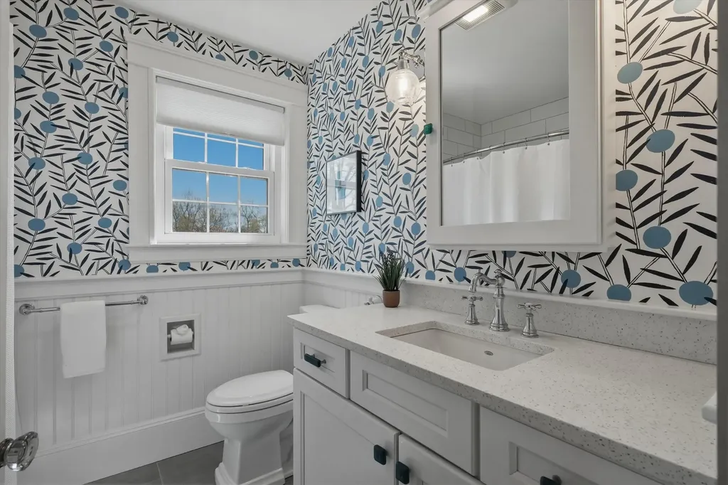 37 Chester Street Nashua NH 03064