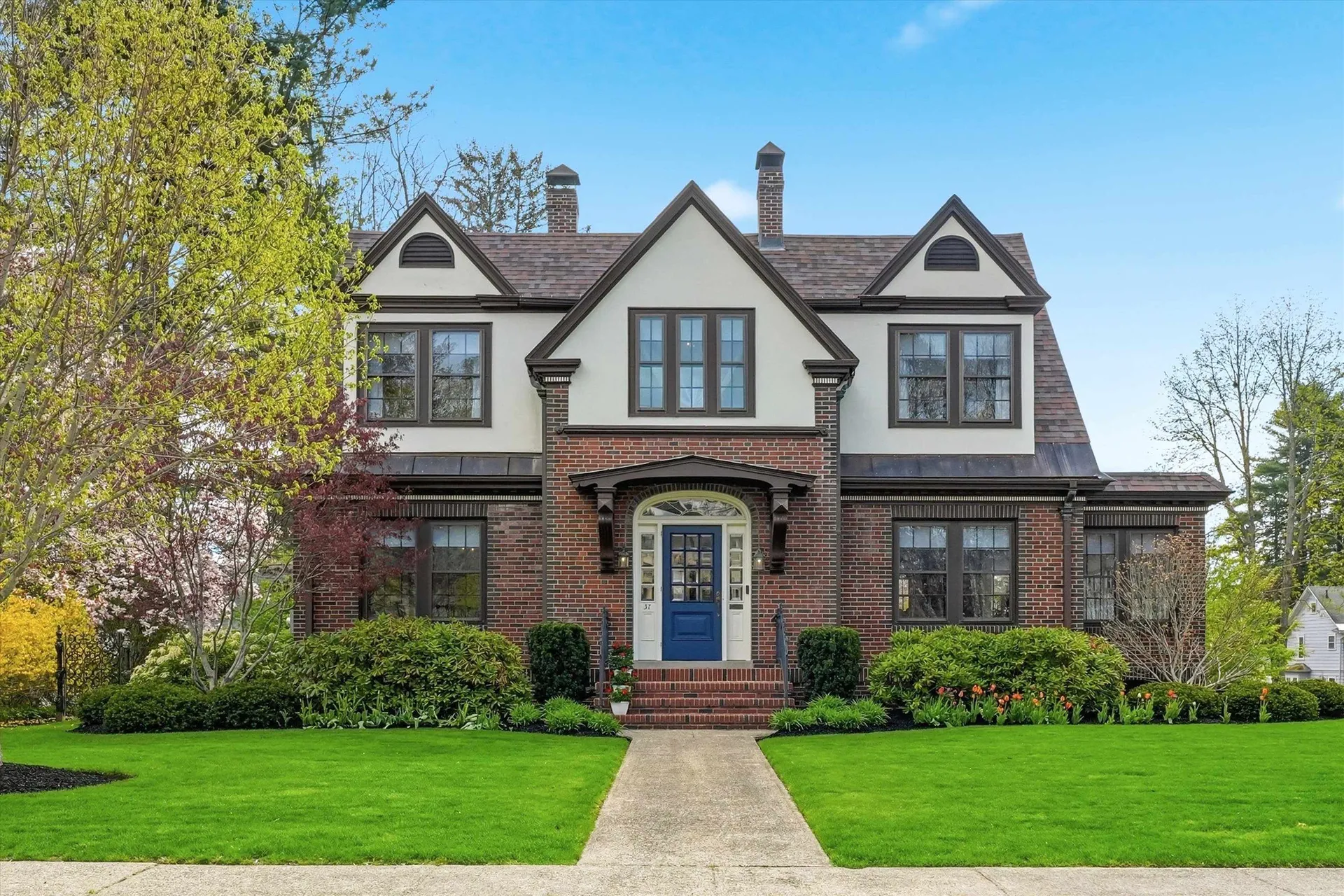 37 Chester Street Nashua NH 03064