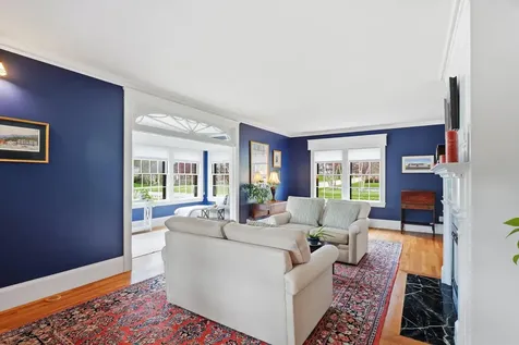 37 Chester Street Nashua NH 03064