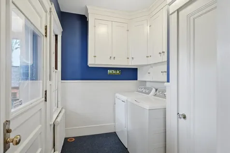 37 Chester Street Nashua NH 03064