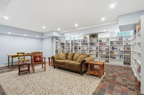 37 Chester Street Nashua NH 03064