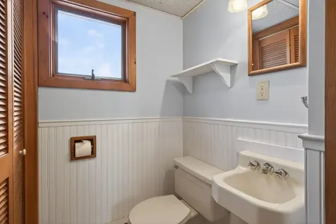 341 Ocean Avenue Wells ME 04090-3714