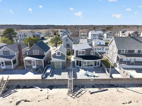 341 Ocean Avenue Wells ME 04090-3714