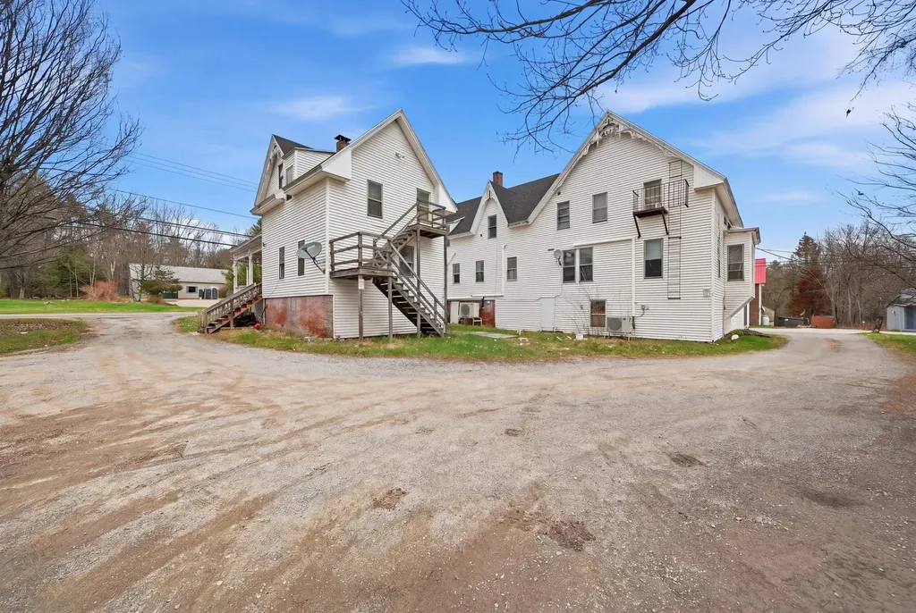 112 West Main Street Hillsborough NH 03244