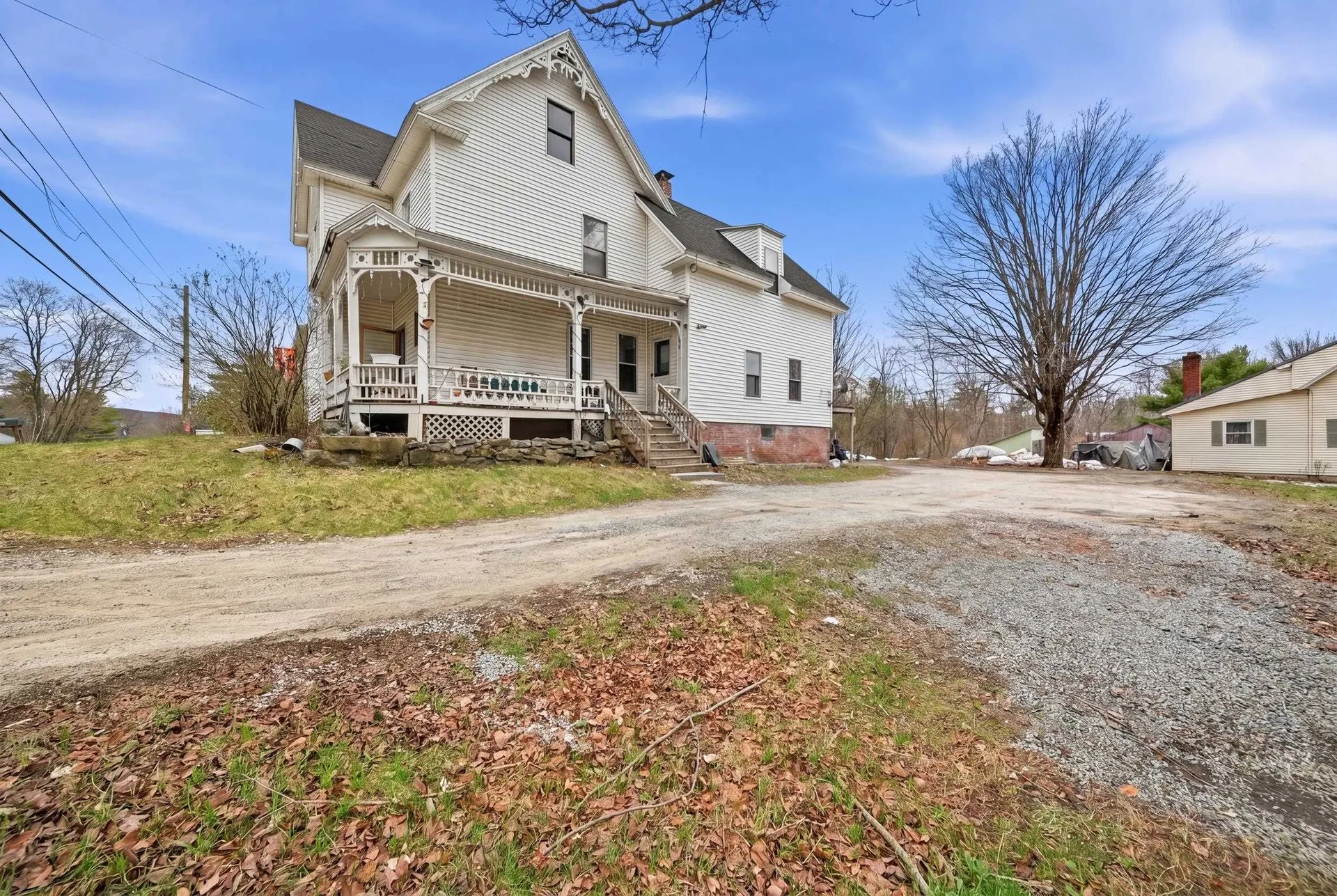 112 West Main Street Hillsborough NH 03244