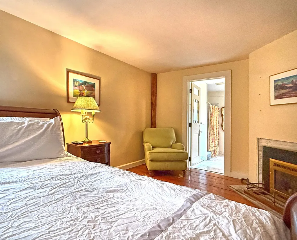 2442 Maple Street Waltham VT 05491