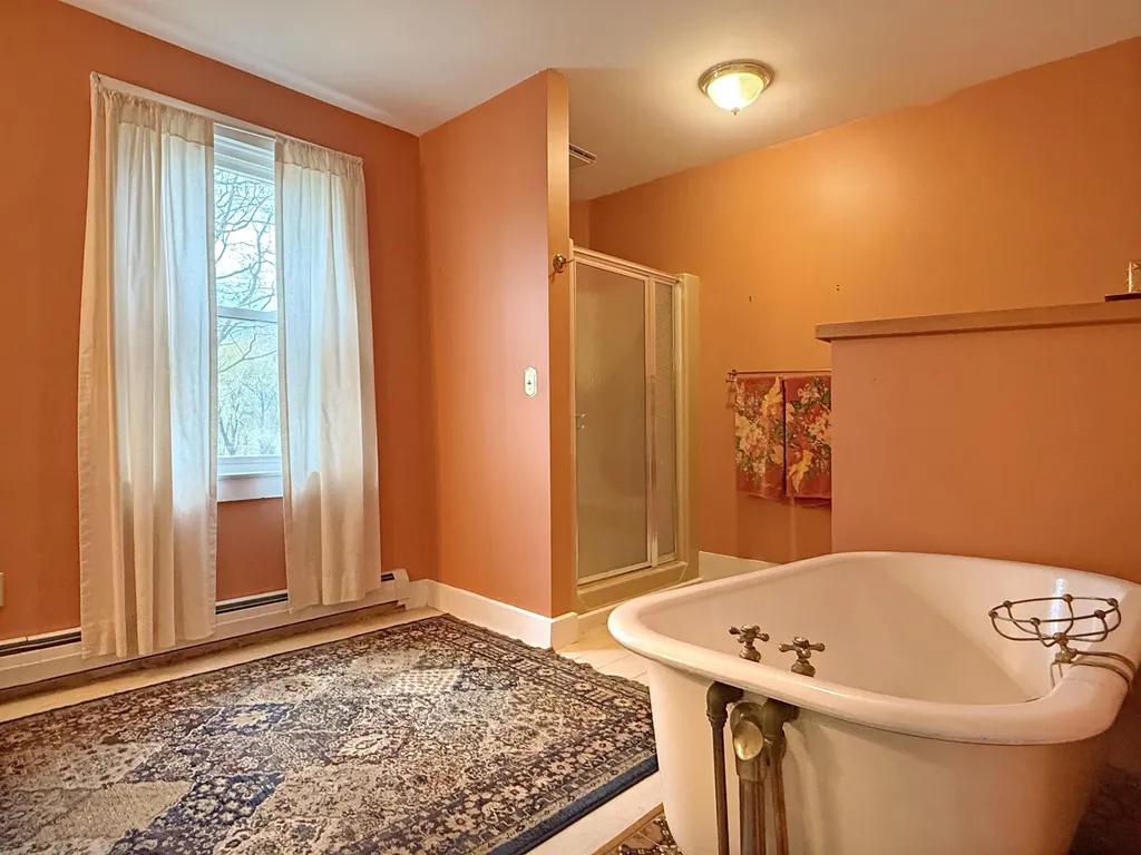 2442 Maple Street Waltham VT 05491