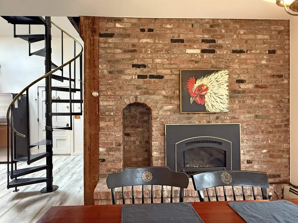 2442 Maple Street Waltham VT 05491
