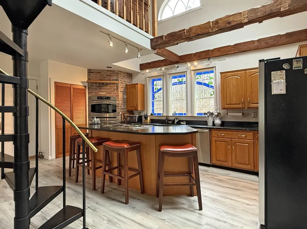 2442 Maple Street Waltham VT 05491