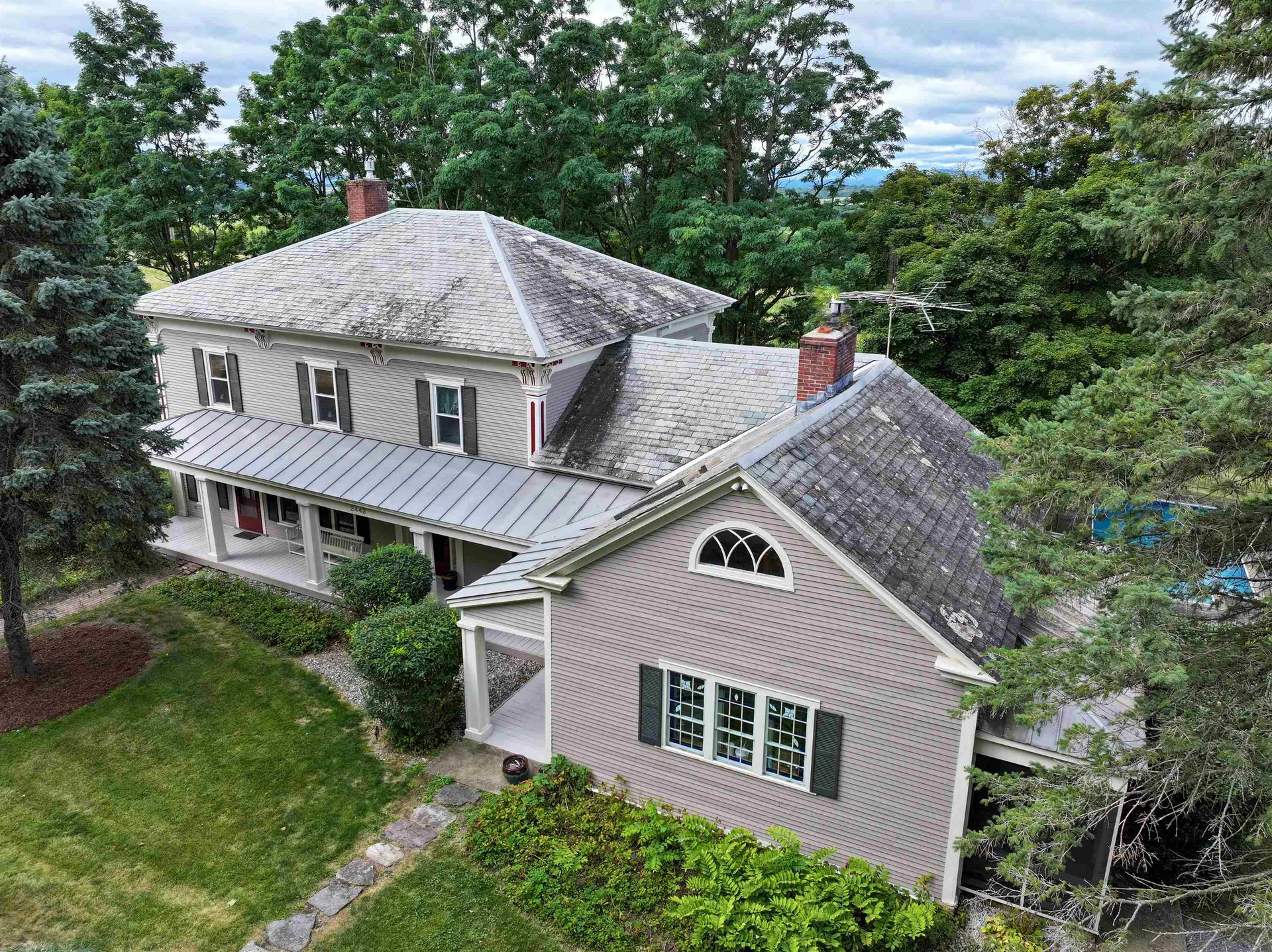 2442 Maple Street Waltham VT 05491