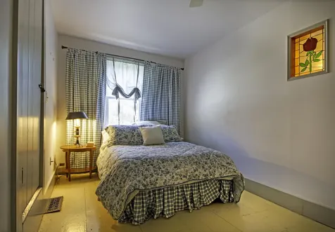 2442 Maple Street Waltham VT 05491