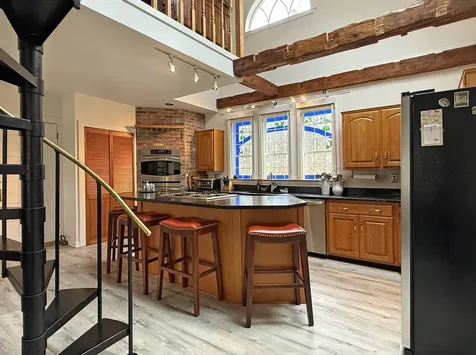 2442 Maple Street Waltham VT 05491