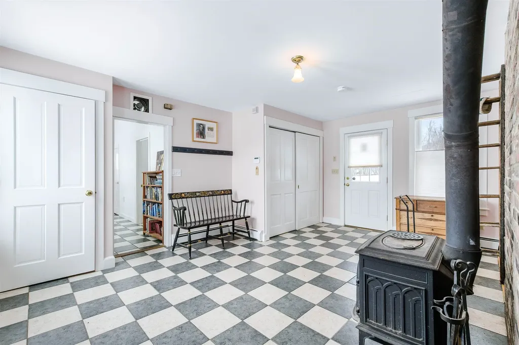 26 Herman Savage Road Northumberland NH 03584